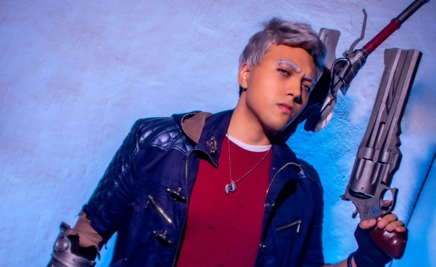 Cosplay incrível do Nero de Devil May Cry 5 do Bruno