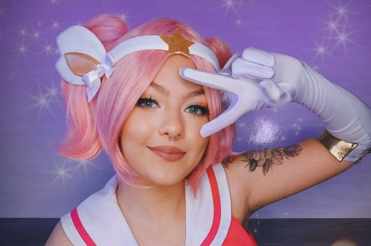 Lux Guardi Estelar Neste Belo Cosplay De League Of Legends Da Amanda