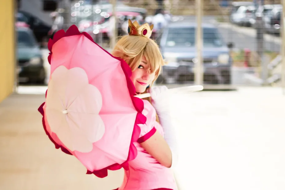 Princess Peach Cosplay Foto