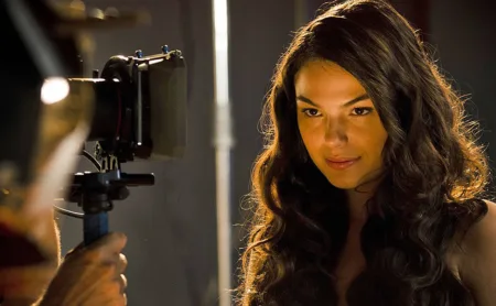 Isis Valverde - O Canto da Sereia