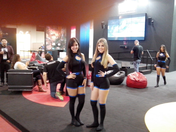 Blizzard - Brasil Game Show 2013 - Booth Babes
