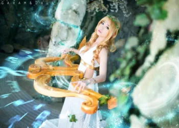 Linda Cosplay da Sona Musa, de League of Legends Sona Musa cosplay capa