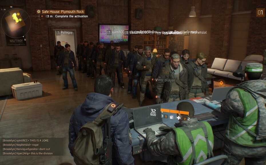 The Division - Fila na sala - 01