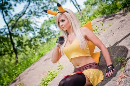 Pikachu - Cosplay Feminino 001