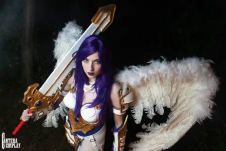 Akroma Cosplay - Magic The Gathering - Por Jaycee Cosplay 02