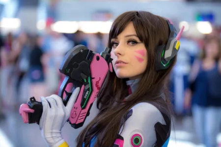 D.VA Cosplay - Overwatch - By rolyatistaylor 08