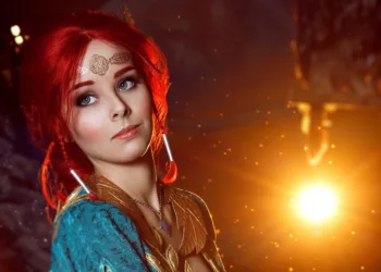 The Witcher 3: Cosplay impressionante da Triss, com roupa alternativa Triss Cosplay - The Witcher 3