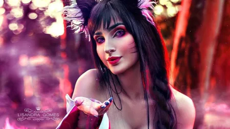 Cosplay da Ahri Clássica - League of Legends - Foto Topo