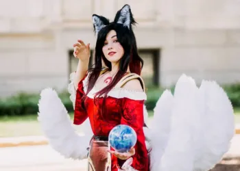 Ahri Blood Moon Cosplay 001