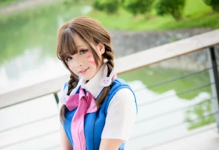 D.VA School Girl Cosplay - Overwatch - MiMi Chan capa