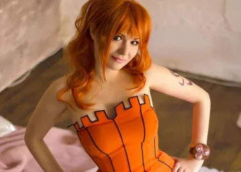 One Piece: Veja um belo cosplay da Nami com temática de Halloween Nami Halloween Cosplay Feminino - One Piece - Topo