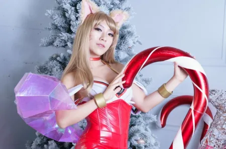 Cosplay da Ahri KDA Natalina - Roupa vermelha e branca - League of Legends - LoL Popstar Topo