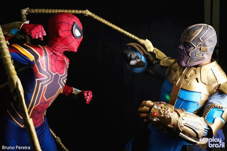 Homem Aranha vs Thanos - Cosplays da Marvel