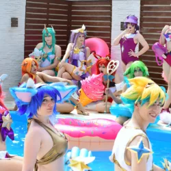 Festa na Piscina nos cosplays incríveis de League of Legends - Topo