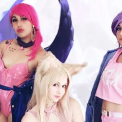 Ahri, Akali e Evelynn em versões K/DA nestes belos cosplays de League of Legends KDA Cosplays LoL - Ahri - Evelynn - Akali - League of Legends Topo