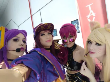 Cosplays de League of Legends KDA - Aniventure - Ahri - Akali - Kai'Sa e Evelynn