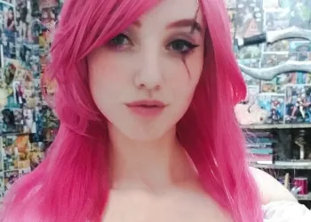 Katarina Academia de Batalha - Cosplay Casual de LoL Capa