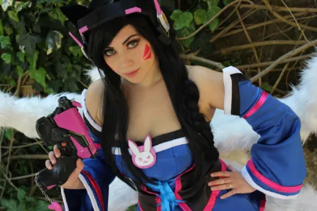 Ahri D.VA Cosplay - Overwatch e League of Legends - 01
