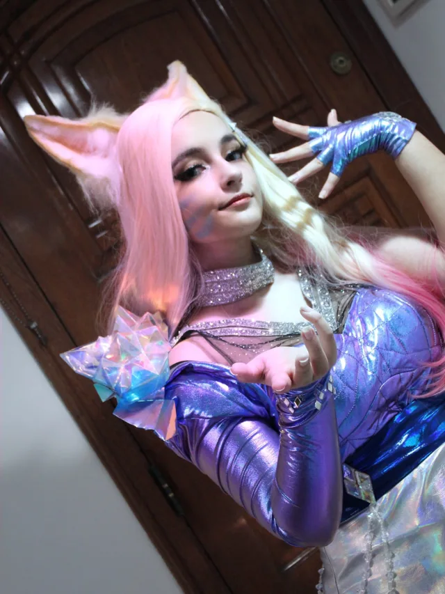 LoL: Belo cosplay da Ahri K/DA All Out