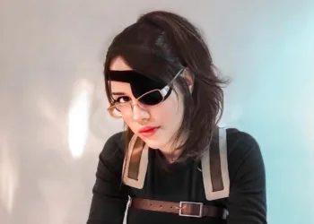 Hange - Shingeki no Kyojin - Cosplay 03