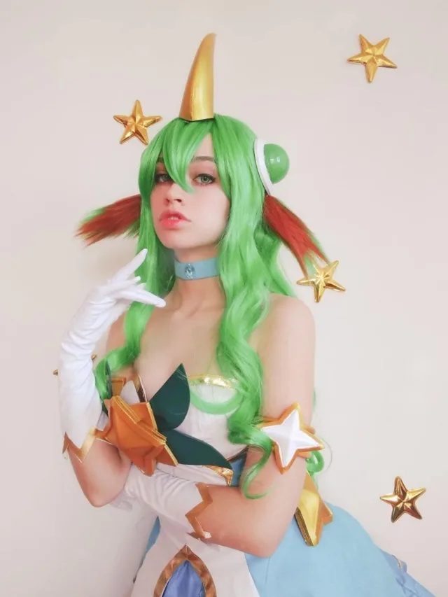 League of Legends: Cosplay da Soraka Guardiã Estelar