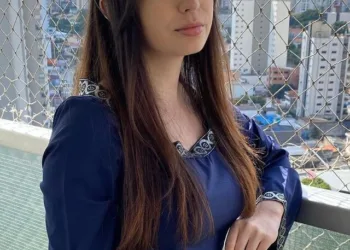 Belo cosplay da Lúthien Tinúviel (O Silmarillion) cropped-Luthien-Tinuviel-Cosplay-O-Silmarillion.jpg