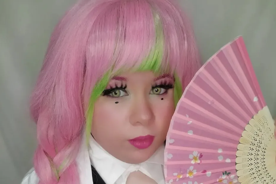 Mitsuri Kanroji Cosplay - Kimetsu no Yaiba Capa