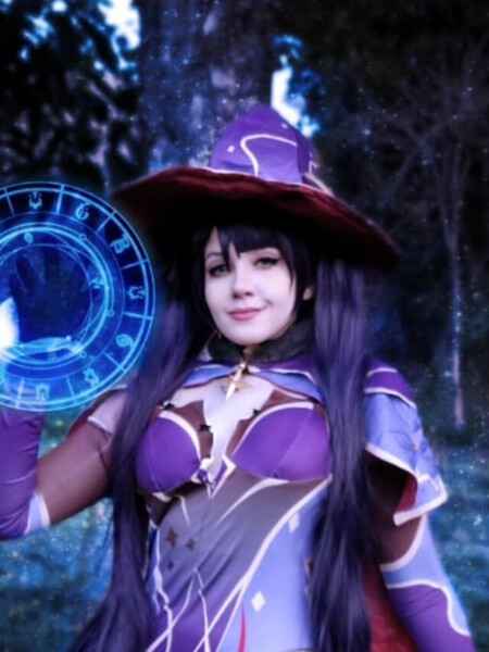 cropped-Mona-Cosplay-Genshin-Impact-Kagura-Lee-Capa.jpg