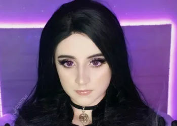 The Witcher: Veja um belo cosplay da Yennefer Yennefer Cosplay - The Witcher - Ana Luiza Amui Capa