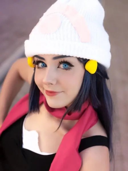 cropped-Pokemon-Diamond-and-Pearl-Cosplay-Dawn-02.jpg
