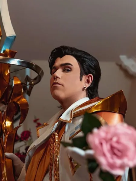 cropped-League-of-Legends-Wild-Rift-Jarvan-IV-Rosa-de-Cristal-Cosplay-do-Leon-Martins-01.jpg