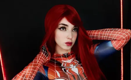 Mary Jane Cosplay - Homem-Aranha - Mehra capa
