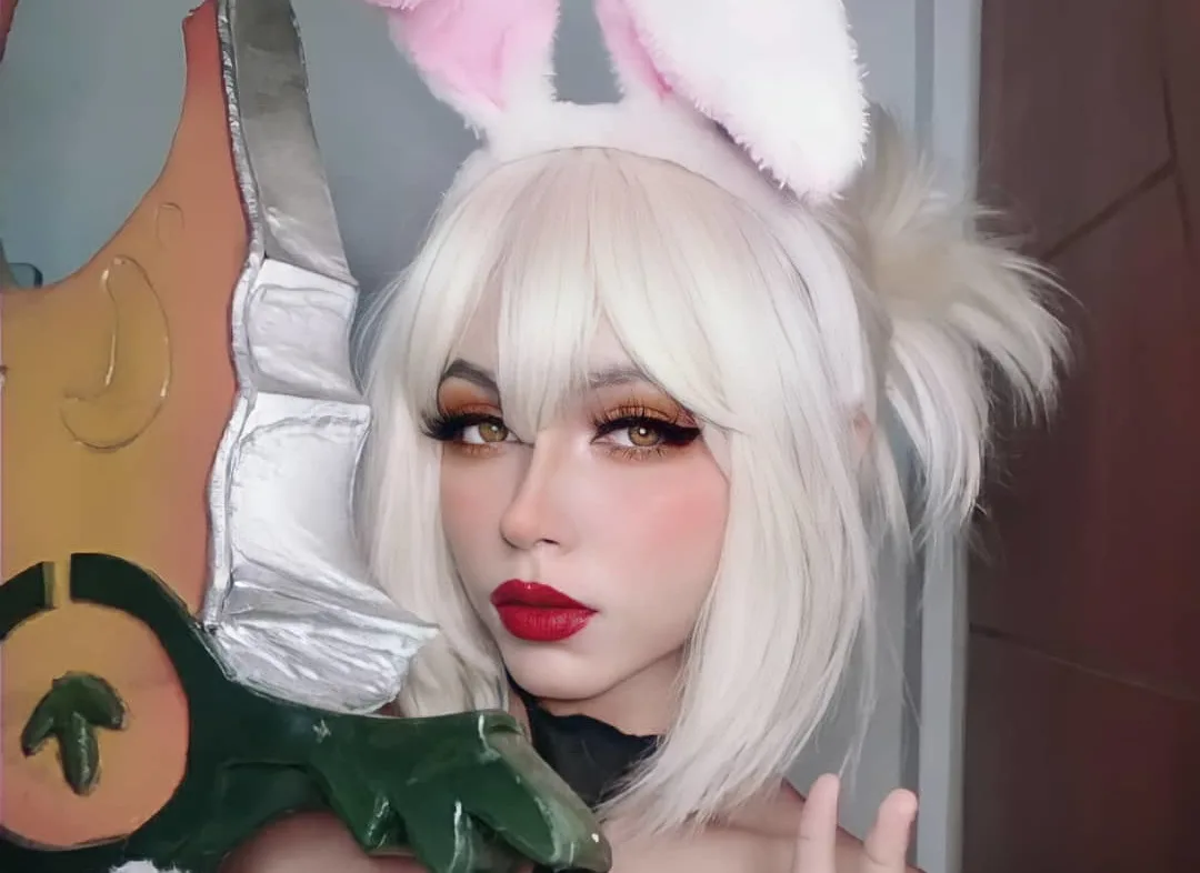 League of Legends – Belo Cosplay da Riven coelhinha