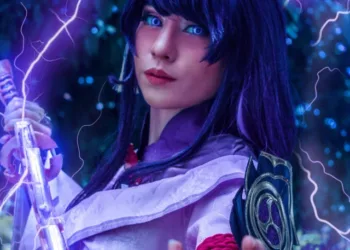 Cosplay incrível da Shogun Raiden, de Genshin Impact, da Gabs Shogun Raiden Cosplay - Genshin Impact - Gabs 03