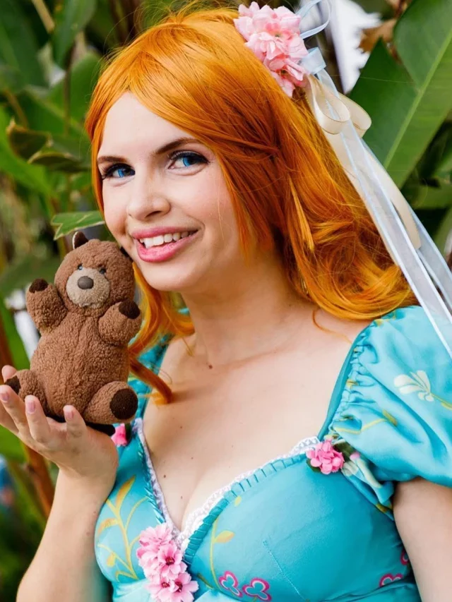 Belo cosplay da Princesa Giselle, de Encantada (da Disney)