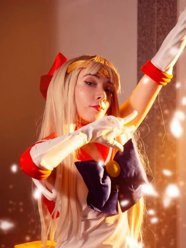 Belo cosplay da Sailor Vênus, de Sailor Moon, da Caren