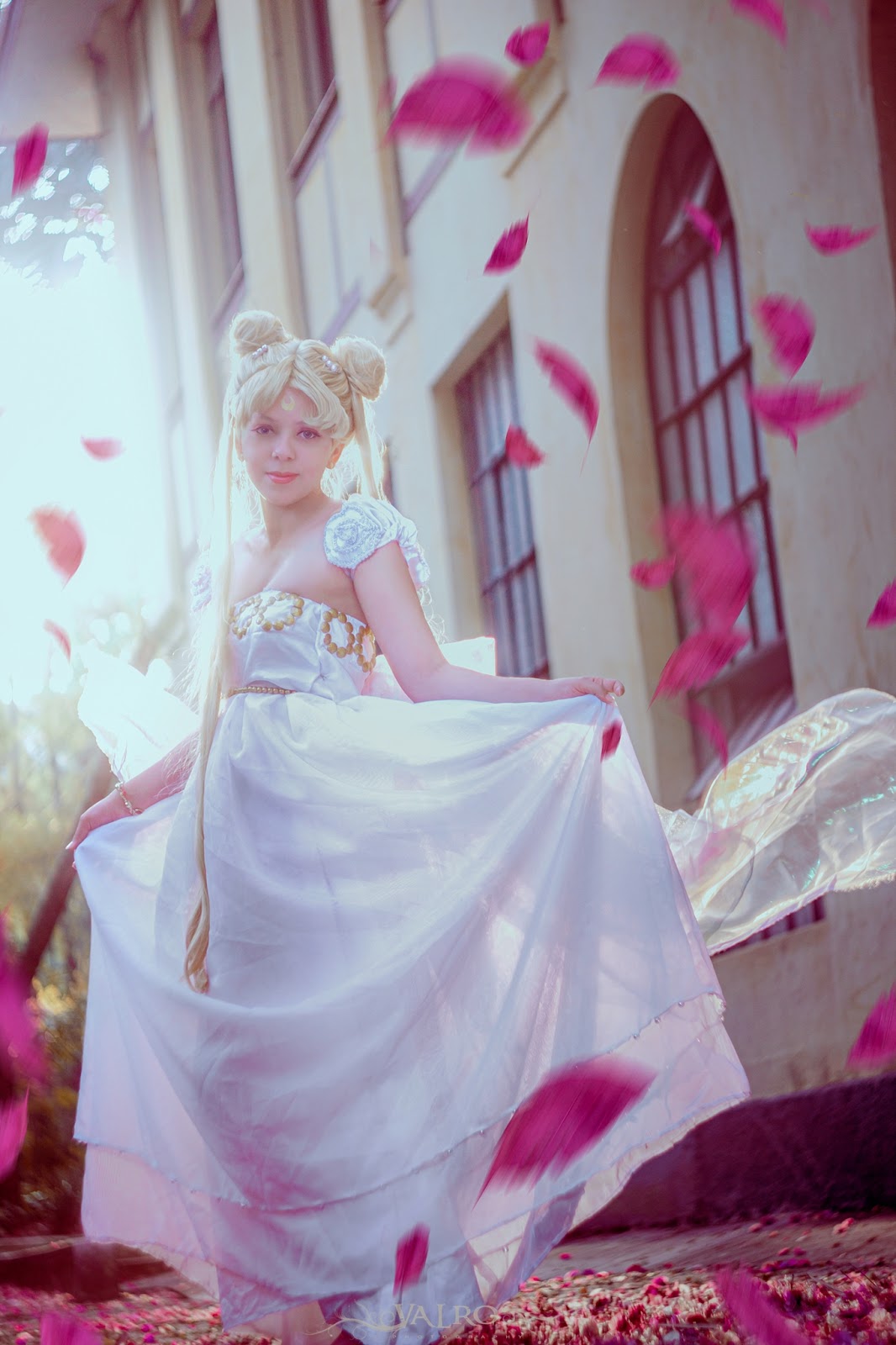 Cosplay da Princesa Serenity - Sailor Moon - Vestido branco 02