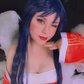 Belo cosplay da Ahri clássica, de League of Legends - Feeka capa 01