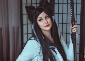 Belo cosplay da Atago Colegial, de Azur Lane Belo cosplay da Atago Colegial, de Azur Lane - Viv Lee capa 01