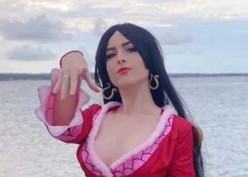 Belo cosplay da Boa Hancock, de One Piece, da Suppai capa 02
