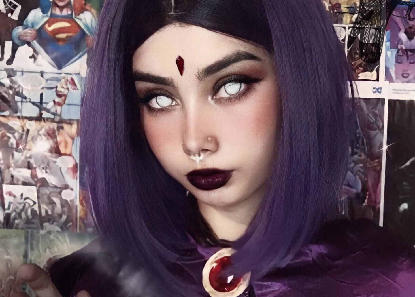 Belo cosplay da Ravena, de Jovens Titãs, da Stefanny Silva