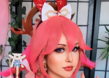 Belo cosplay da Yae Miko Bunny, de Genshin Impact - Vivian Lee capa 02