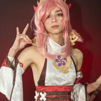 Veja este lindo cosplay da Yae Miko, de Genshin Impact, da cos_twins Belo cosplay da Yae Miko, de Genshin Impact, da Cos Twins capa 02