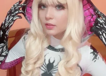 Veja o belo cosplay da Spider-Gwen, do universo do Homem-Aranha, da Lucy Spider-Gwen Cosplay - Homem-Aranha - Lucy capa 02