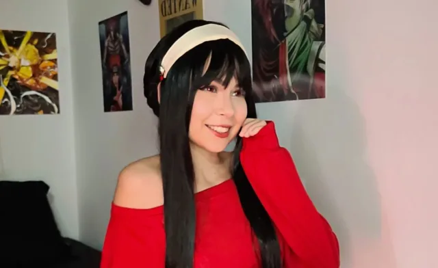 Veja o belo cosplay casual da Yor Forger, de Spy x Family, da Nah Cosplay