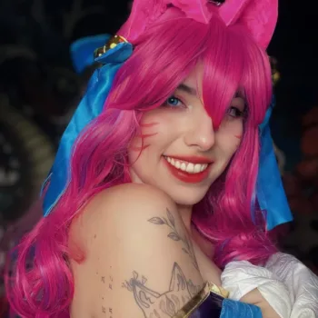 Belo cosplay da Ahri do Florescer Espiritual, de League of Legends, da Lumy - capa 02