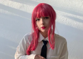 Belo cosplay da Makima, de Chainsaw Man, da Lubs - capa 02