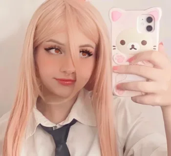 Belo cosplay da Power, de Chainsaw Man, da Duda - capa 03