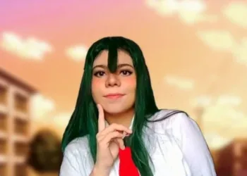Belo cosplay da Tsuyu Asui, de My Hero Academia - Ana Laura capa 02