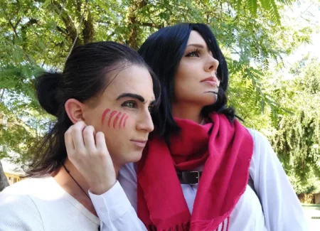 Belos cosplays da Mikasa e Eren, de Attack on Titan - capa 01